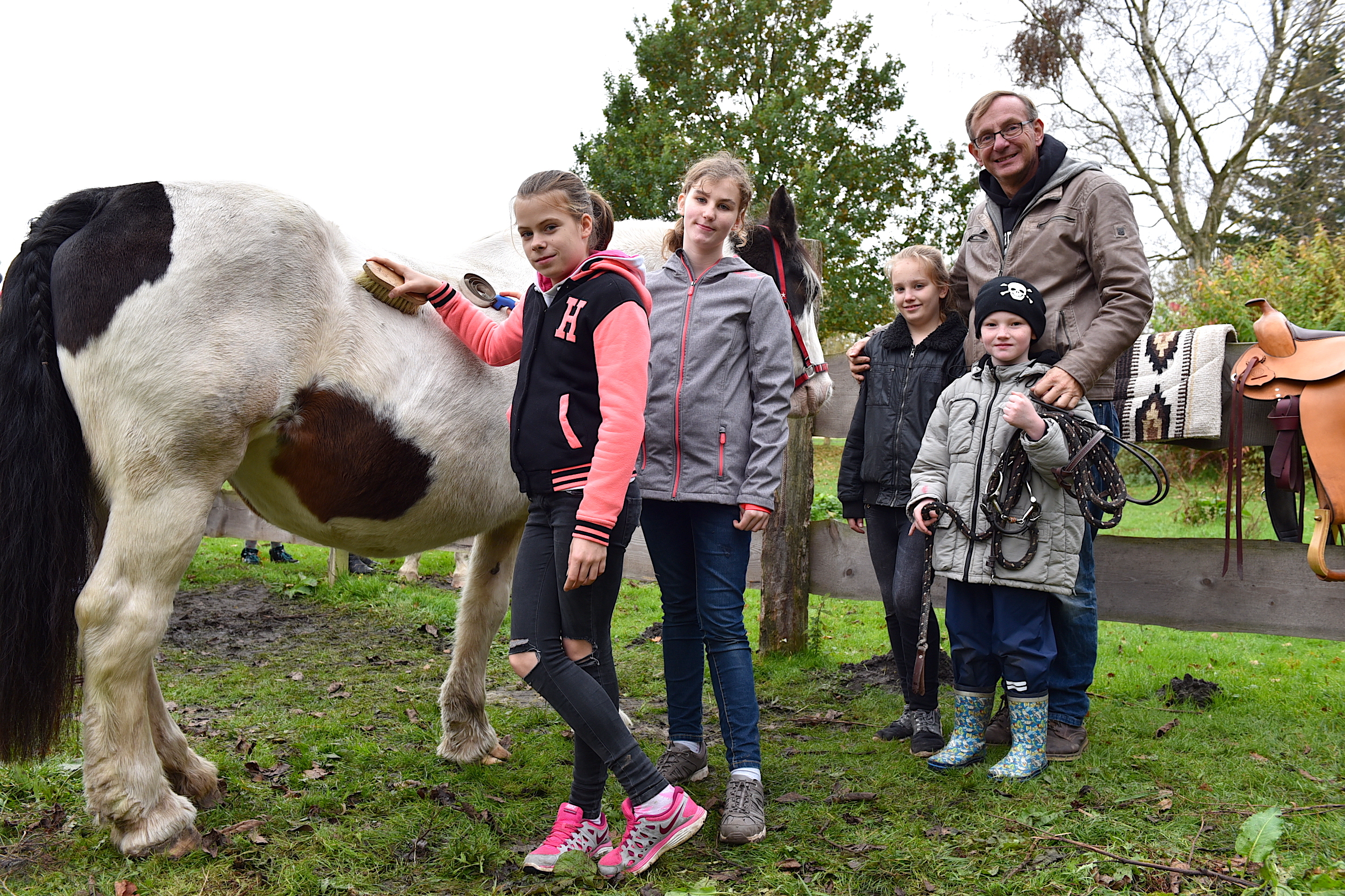 Kinder sind die Gegenwart_Vater von 4.00 Kindern