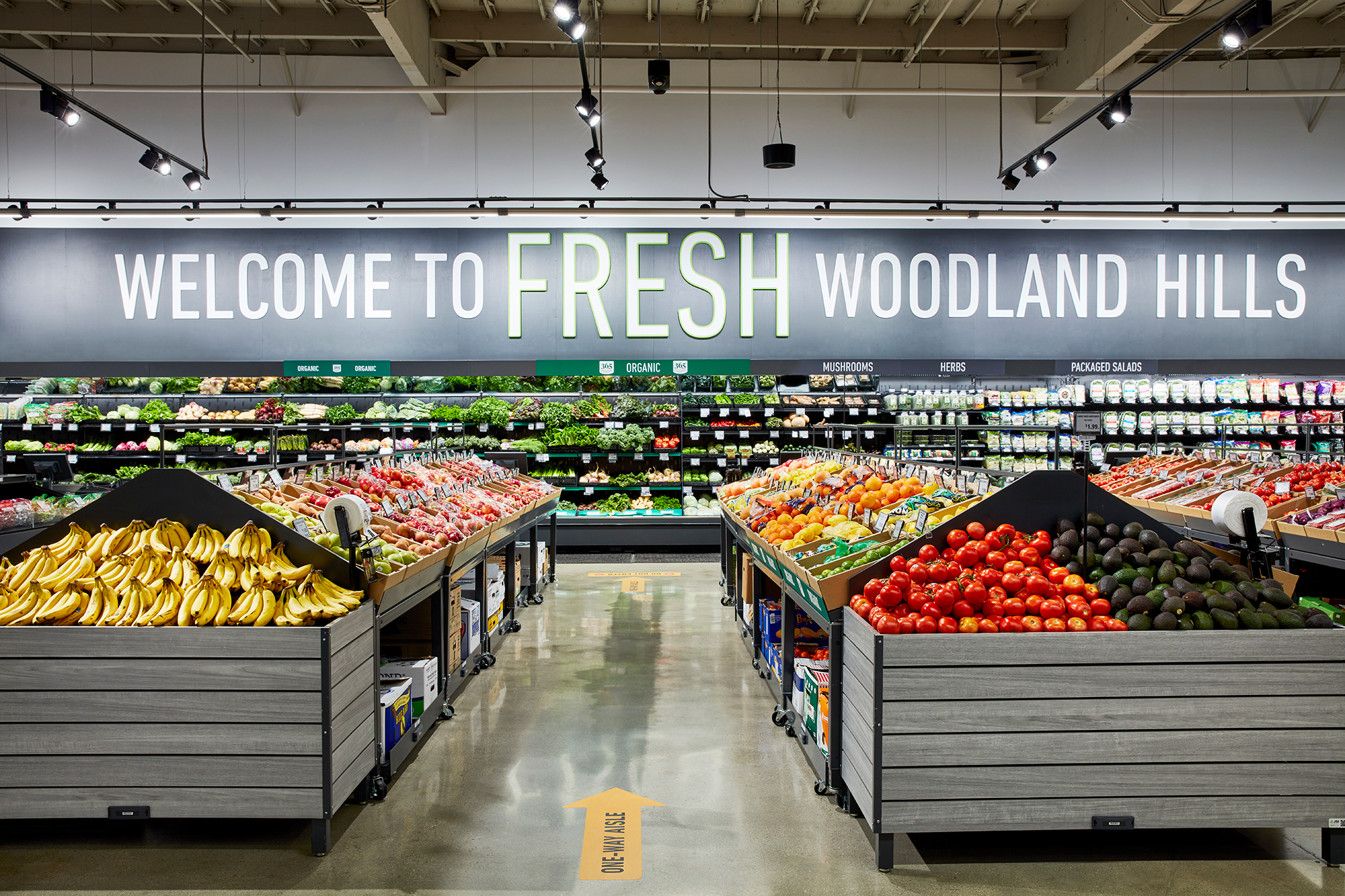 A photograph from inside the first Amazon Fresh store, located in Woodland Hills