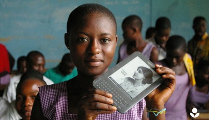 Kindle für Kinder in Afrika – eine neue Art zu lernen
