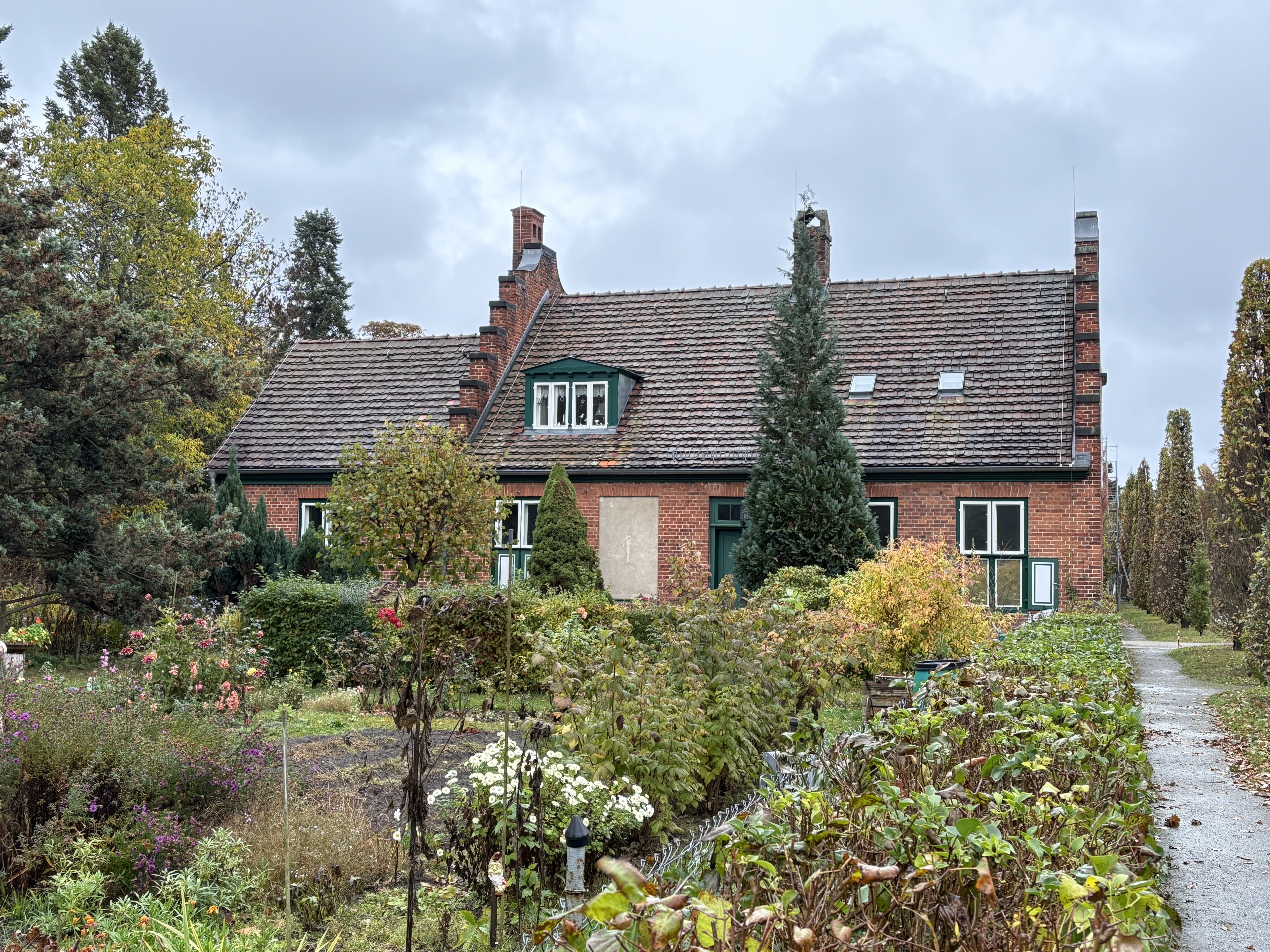 Maxton Hall: House Bell in the New Garden 3 in Potsdam