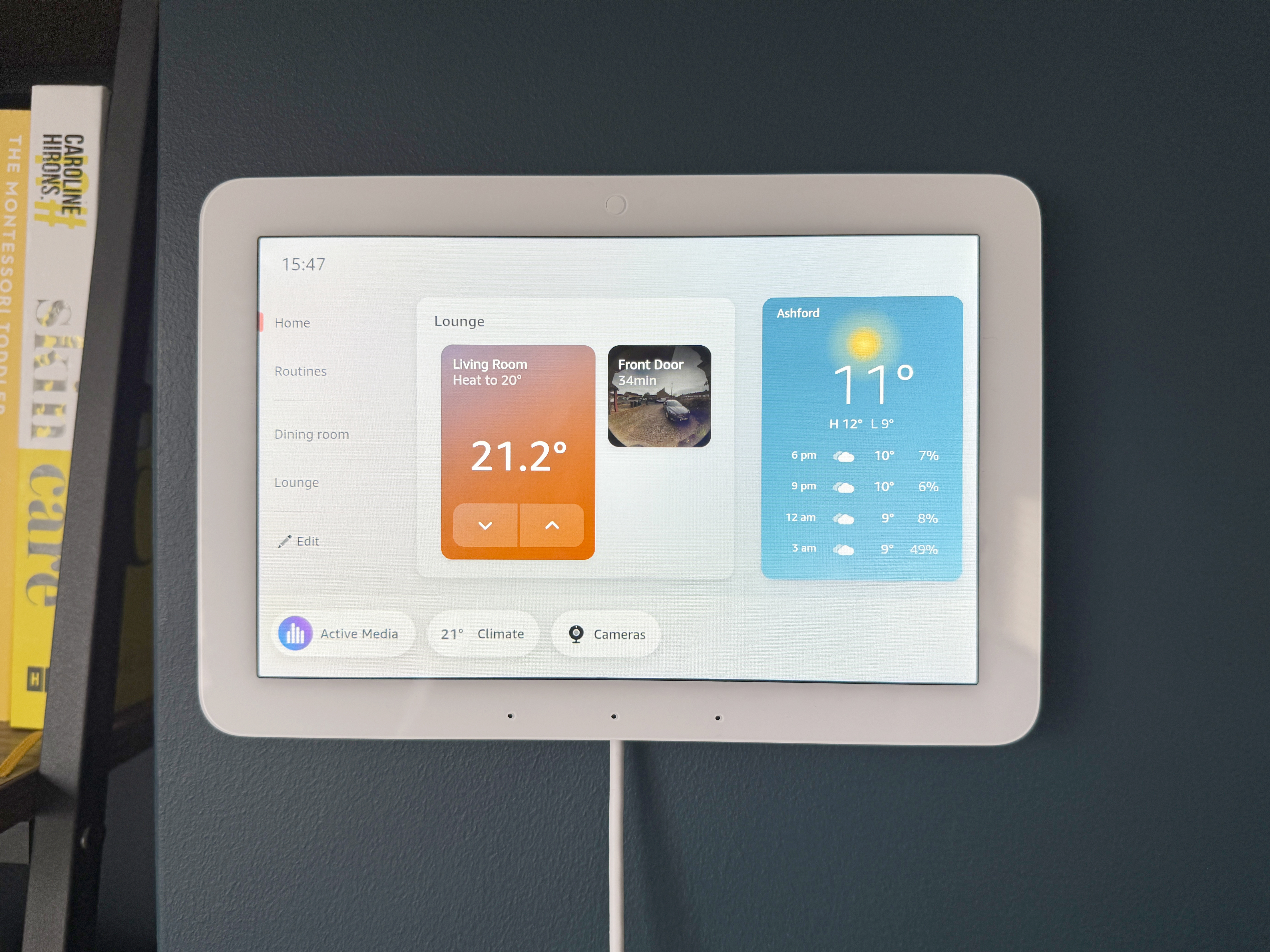 The homescreen showing of an Amazon Echo Hub device