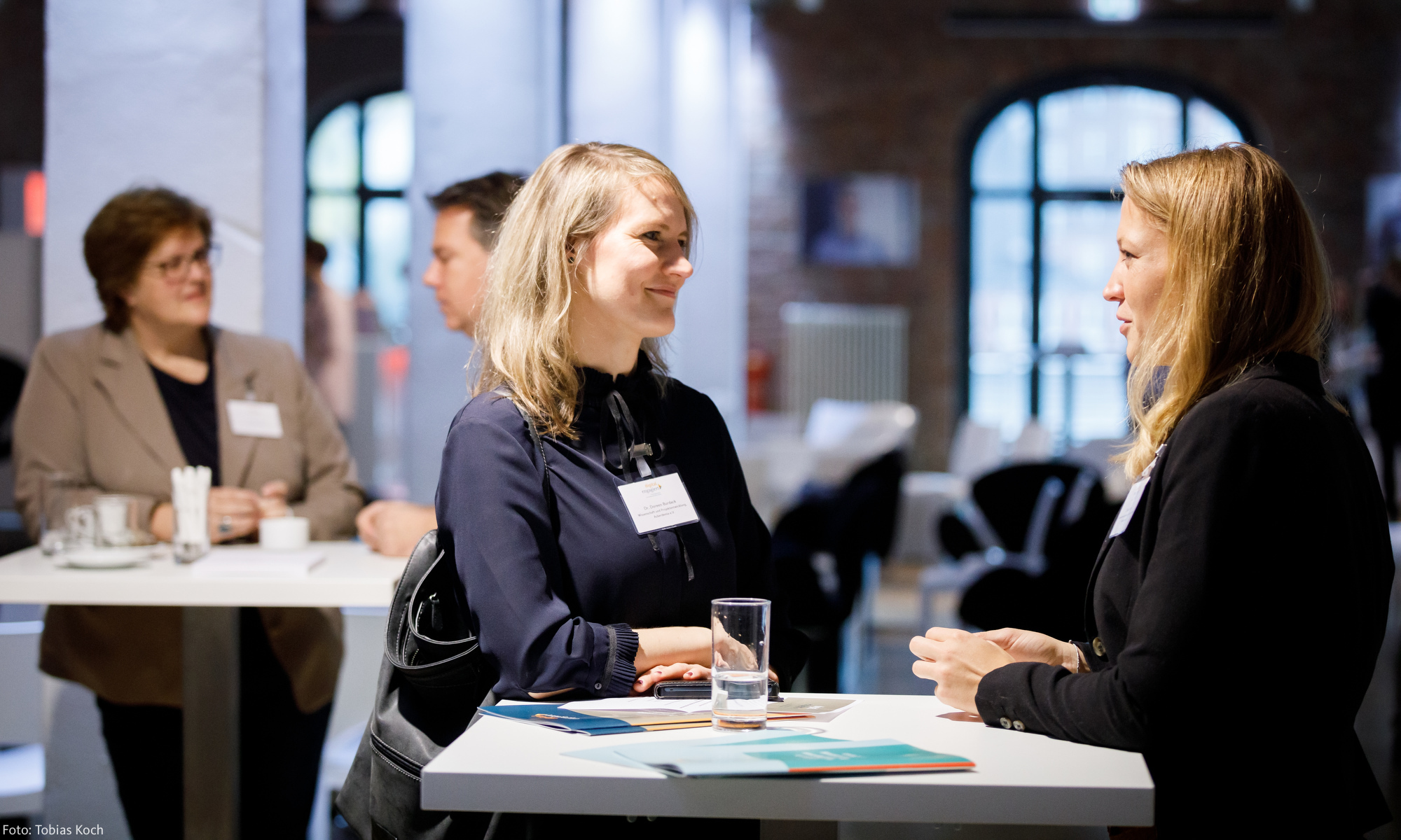 Diskussionen bei der digital.engagiert Preisverleihung.