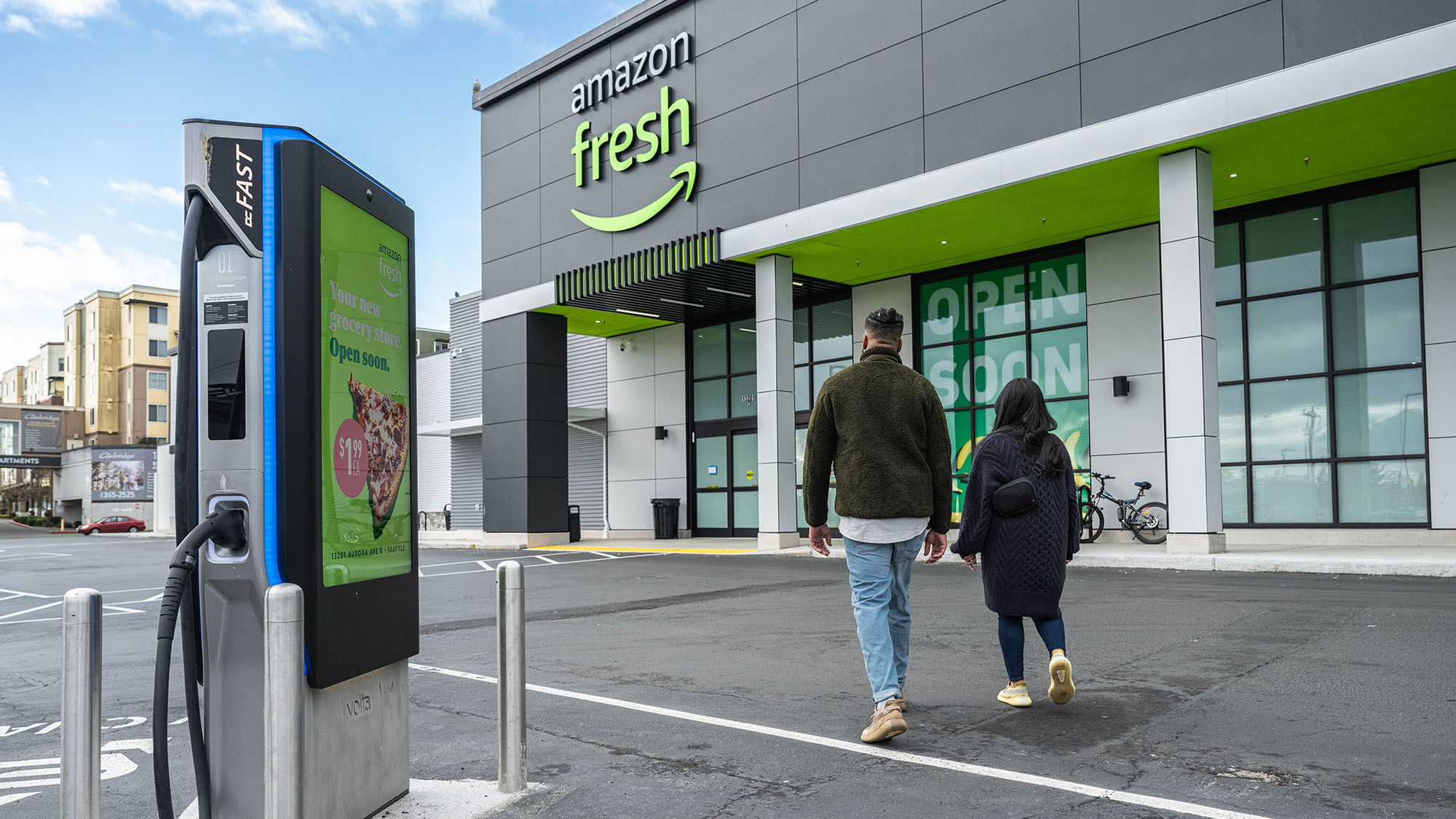 An image of an Amazon Fresh store. 