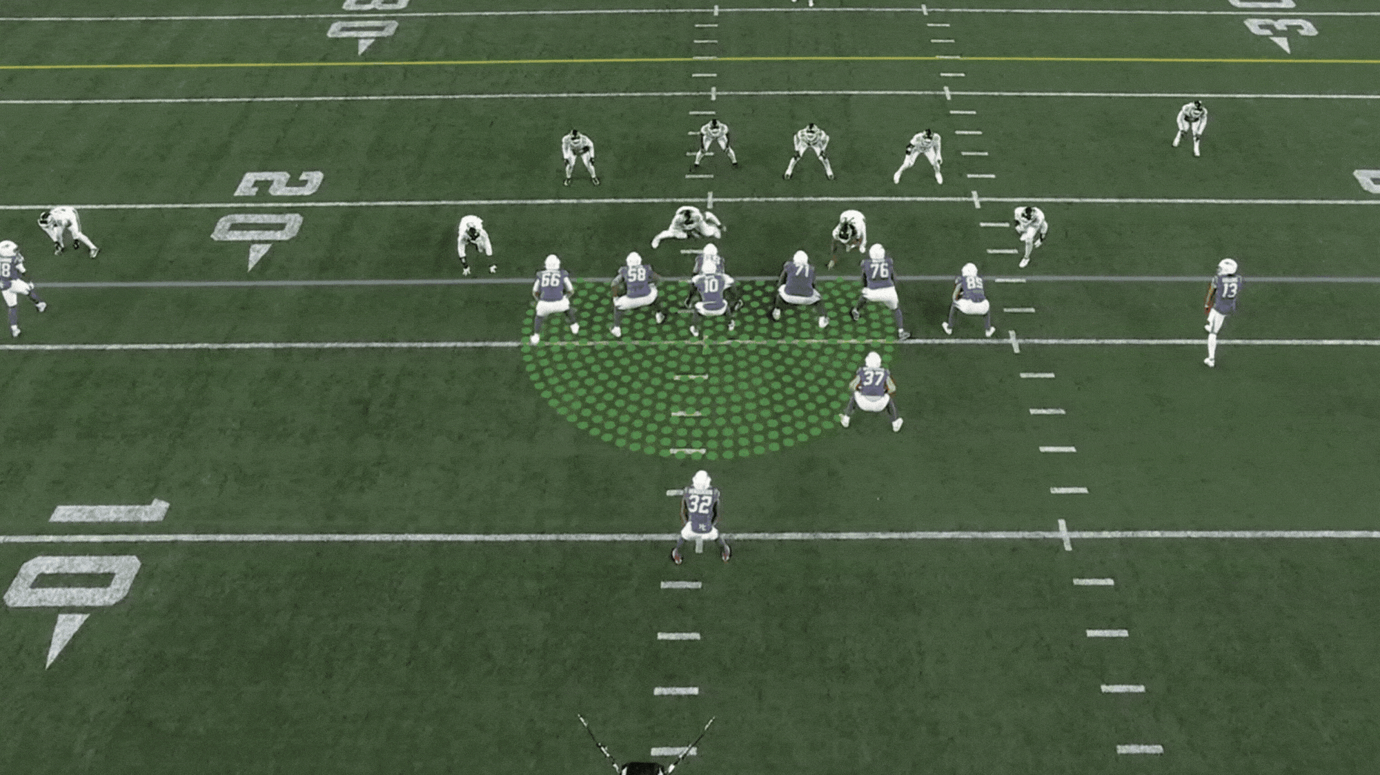A shot of an NFL game to showcase Prime Video's "Pocket Health" feature.
