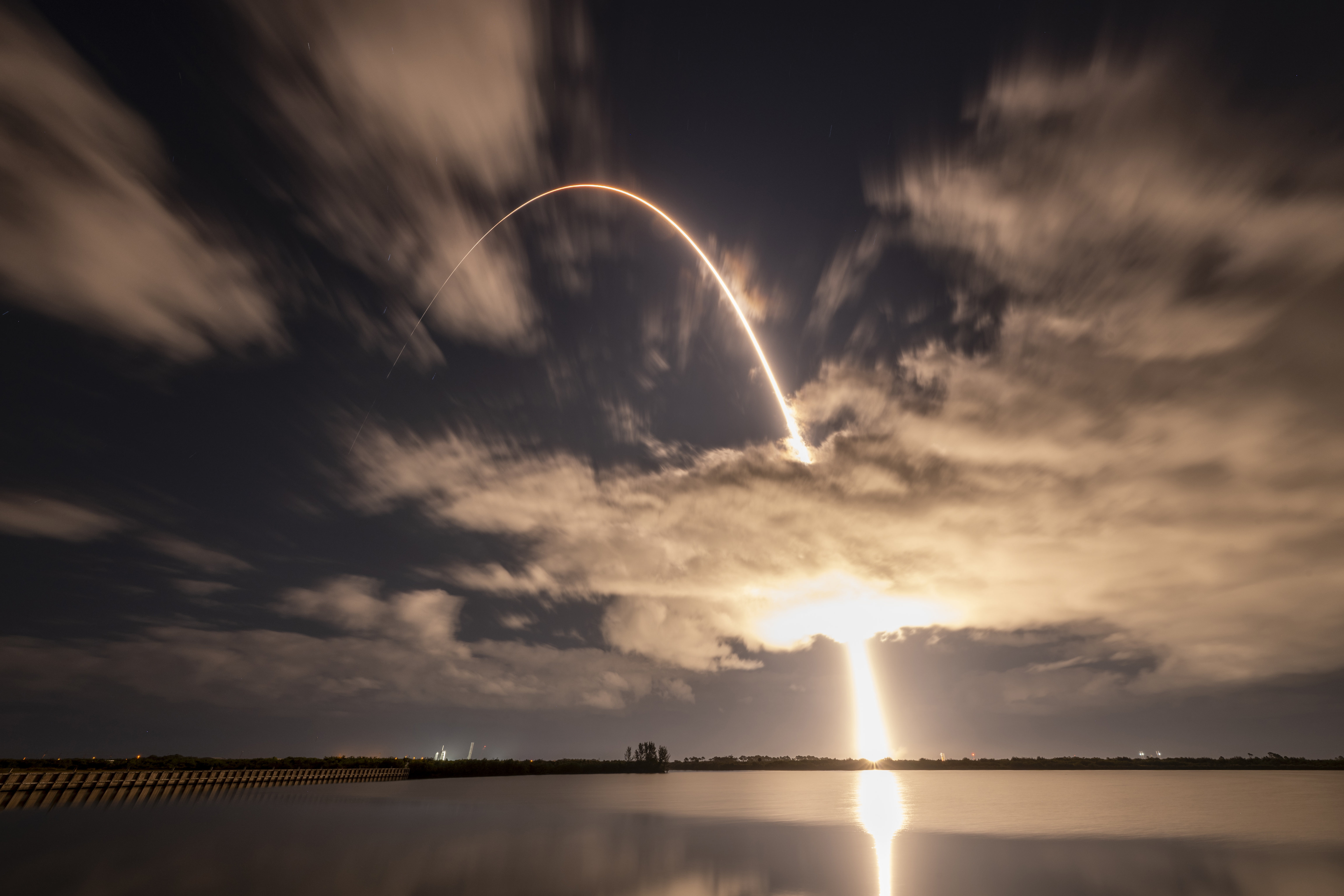 Musk merged the matrix of traditional aerospace, where rockets were  expendable and costs soared, with the matrix of reusable vehicles, like  airplanes that fly multiple trips with minimal refurbishment. These domains  were, image size:6144x4096