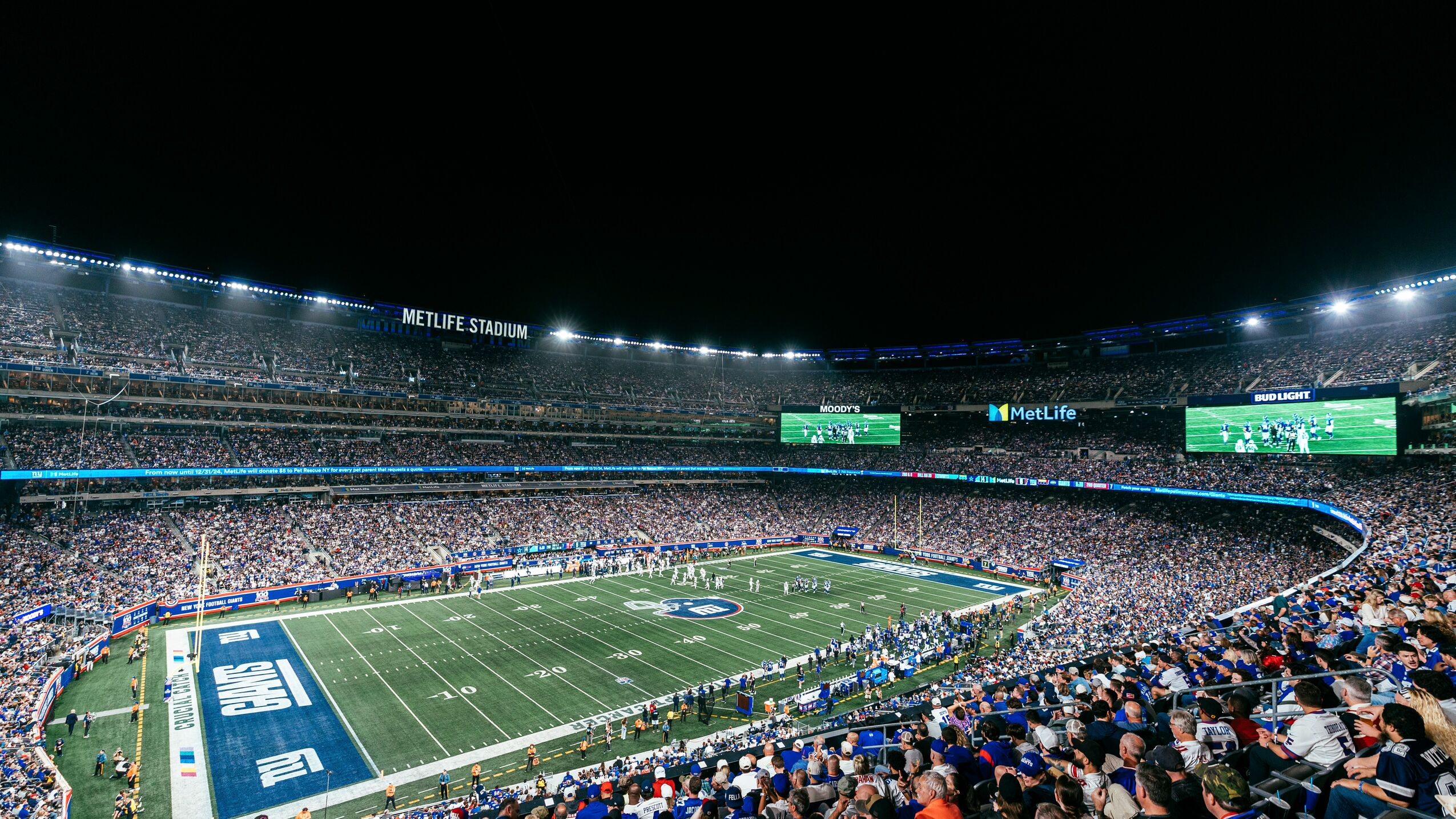 MetLife Stadium during 'Thursday Night Football'