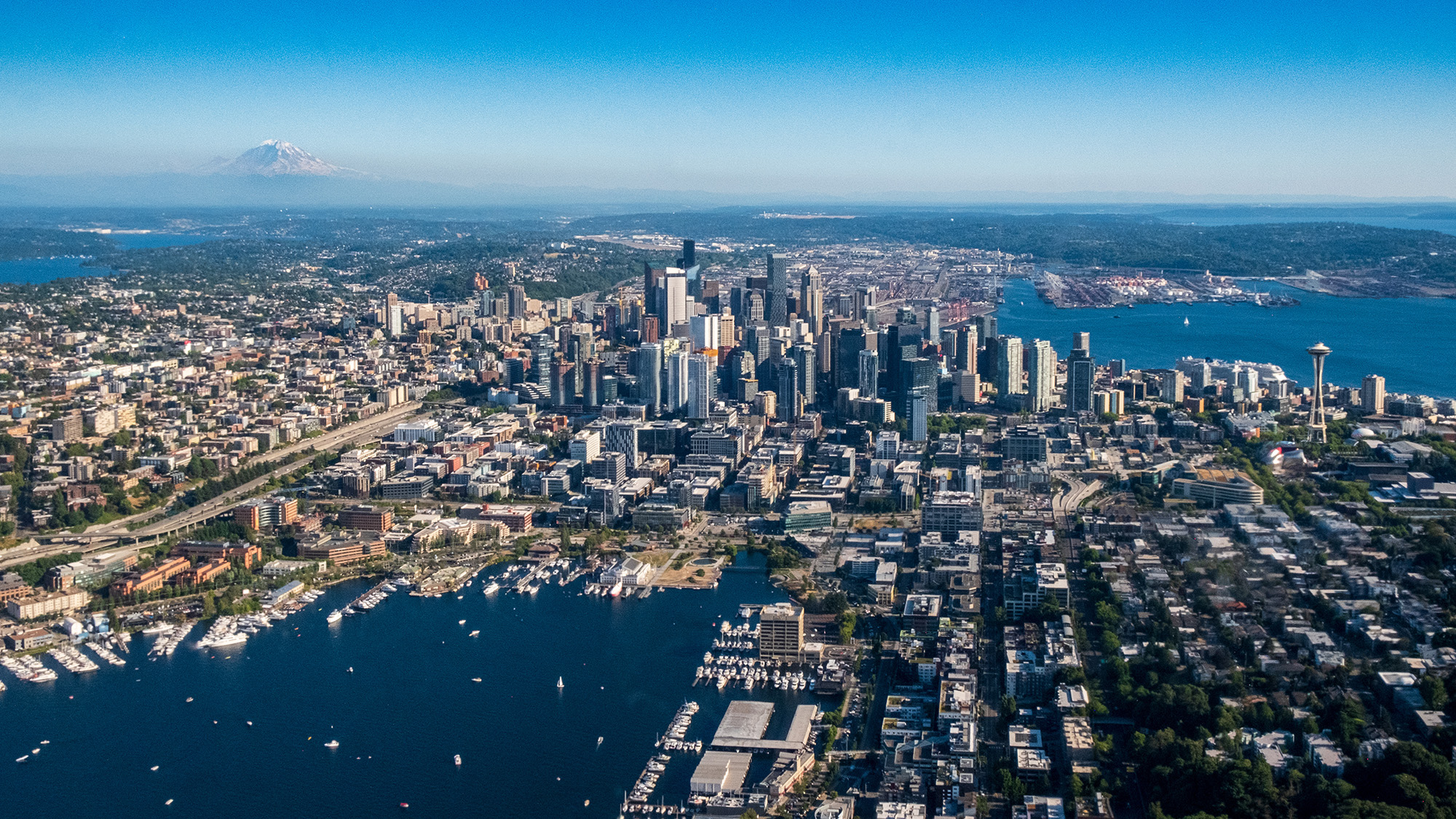 Seattle skyline with Mt. Rainier in the background