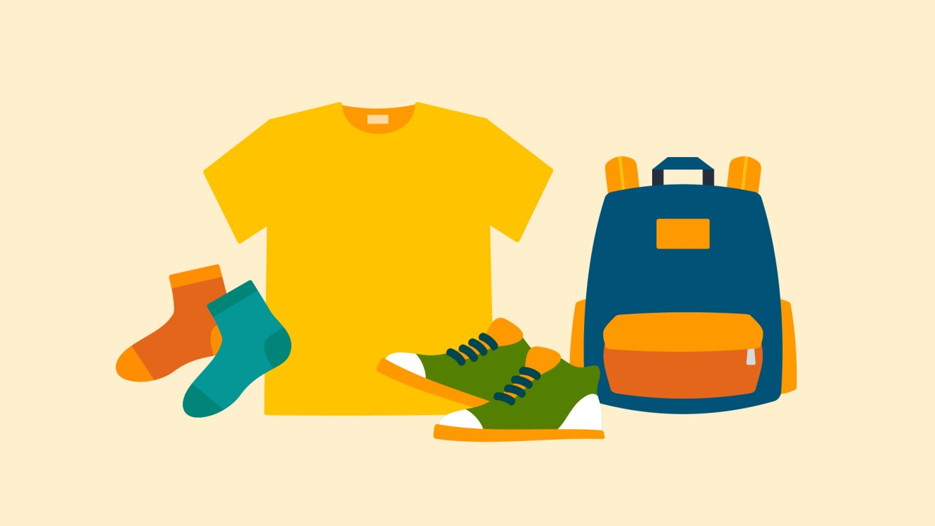 赤と青の靴下、黄色いTシャツ、緑の靴、そして青いリュックサックが置かれているイラスト