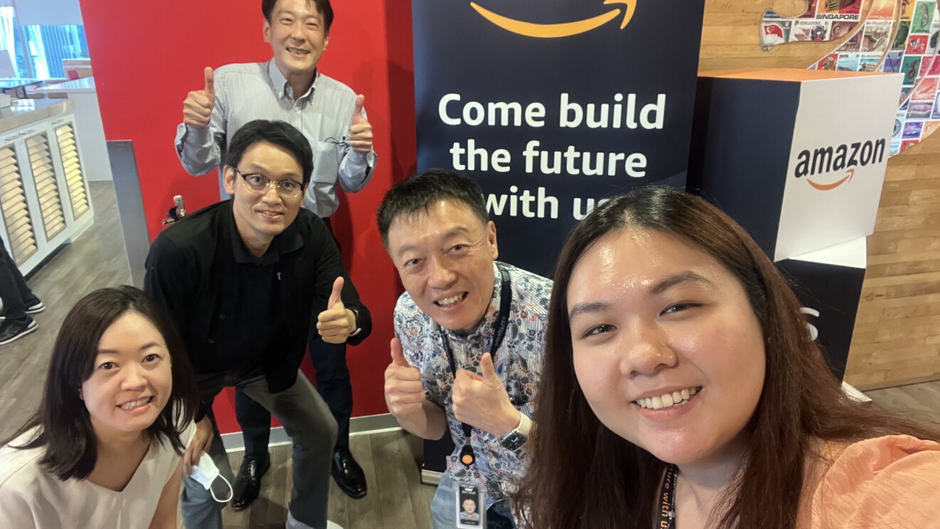 Amazonians standing in a group photo