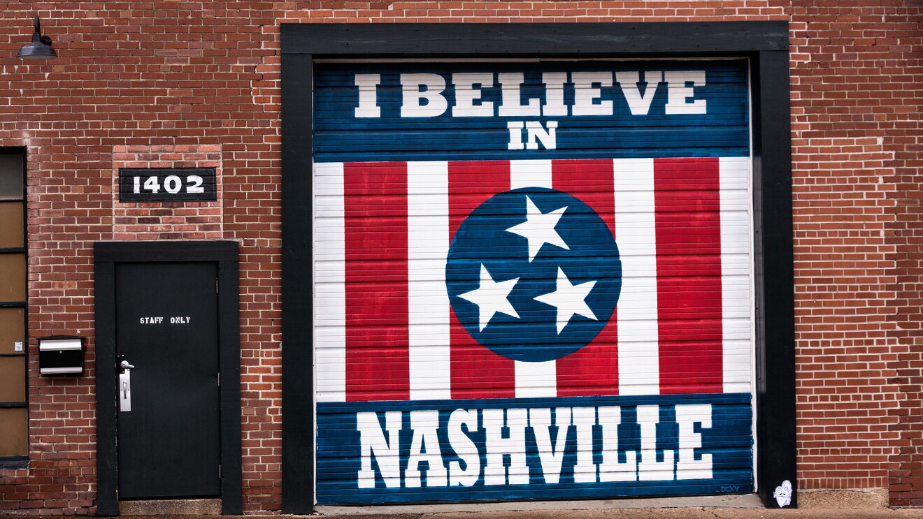 Mural in Nashville that says "I believe in Nashville" 
