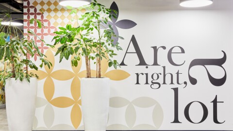 Web Hero-Amazon_Values_image