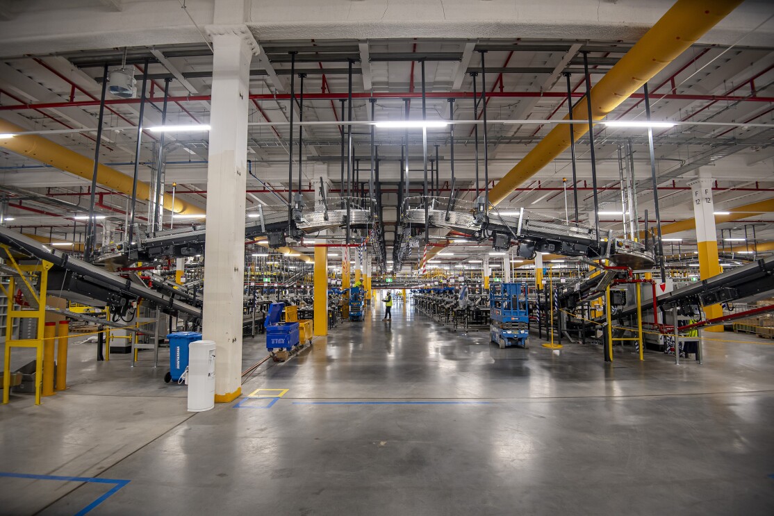 Inside Amazon Australia's Robotics Fulfilment Centre in Sydney