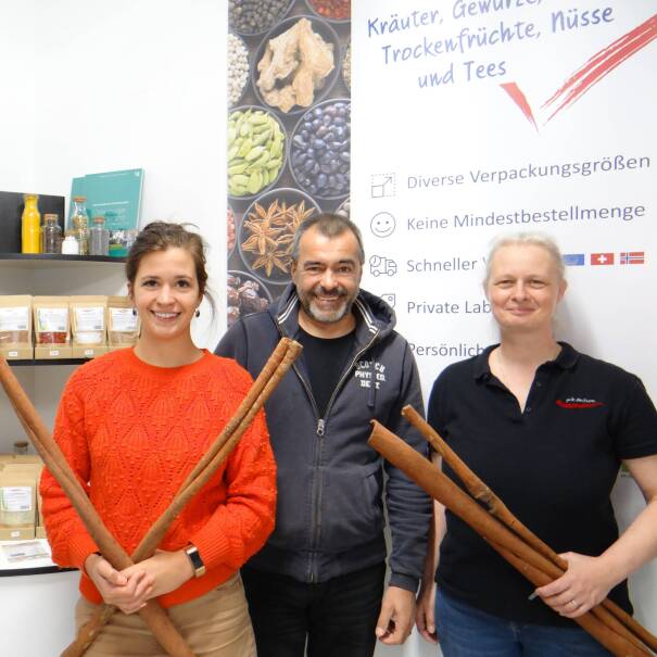 Das pikantum-Team motiviert bei der Arbeit.