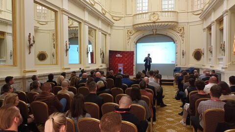 summit_puls_biznesu_e-commerce_a.jpeg