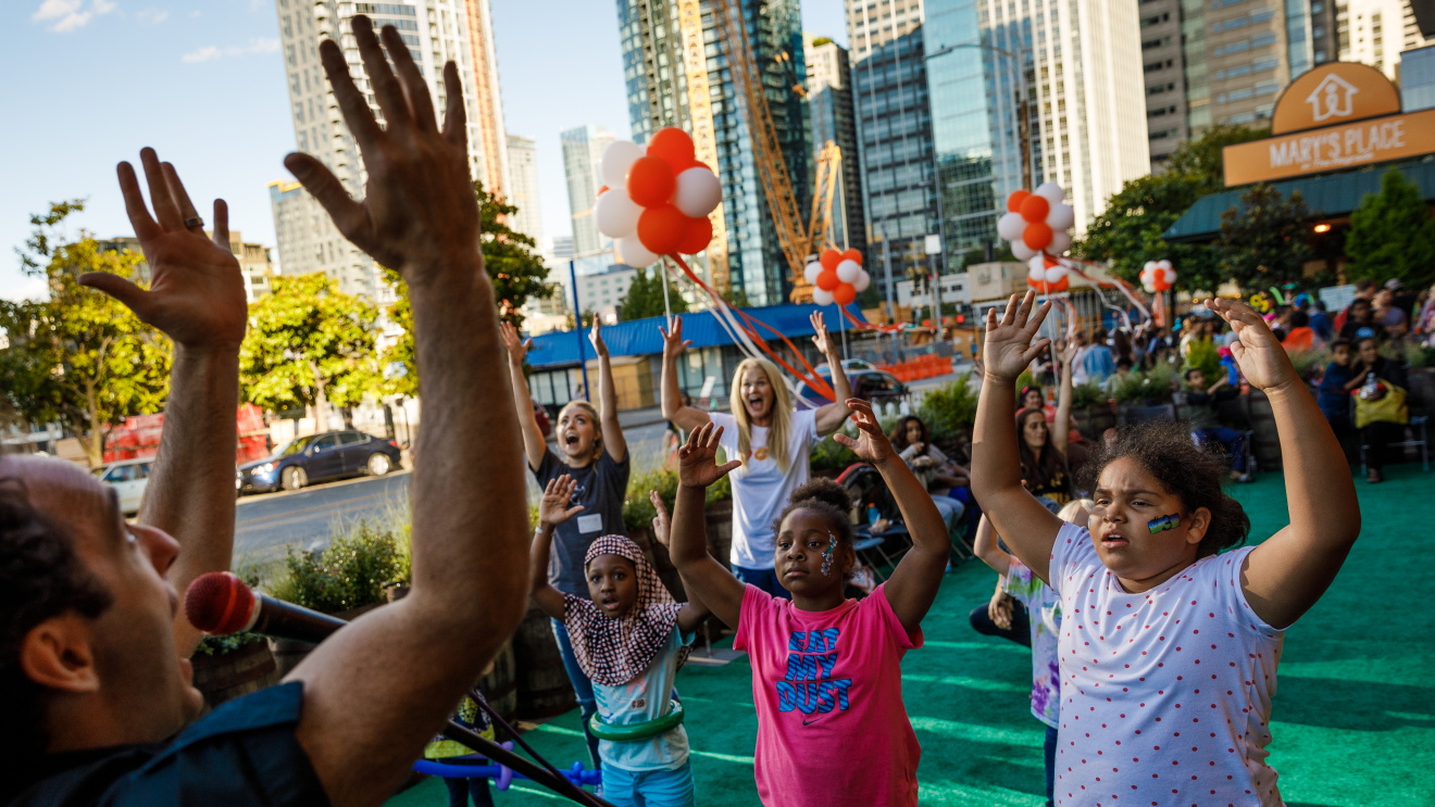 20170824 marysplacebbq_js_09._v517451266_.png