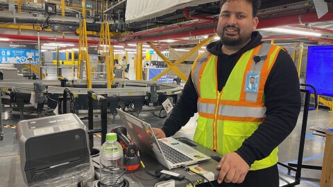 Amazon Australia announces 1,800 seasonal jobs ahead of Christmas shopping season and Prime Big Deal Days