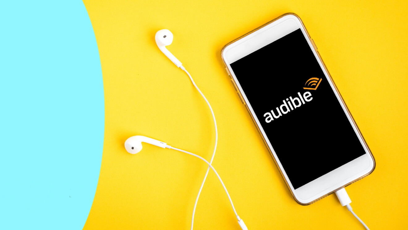 Celular com a Audible aberta