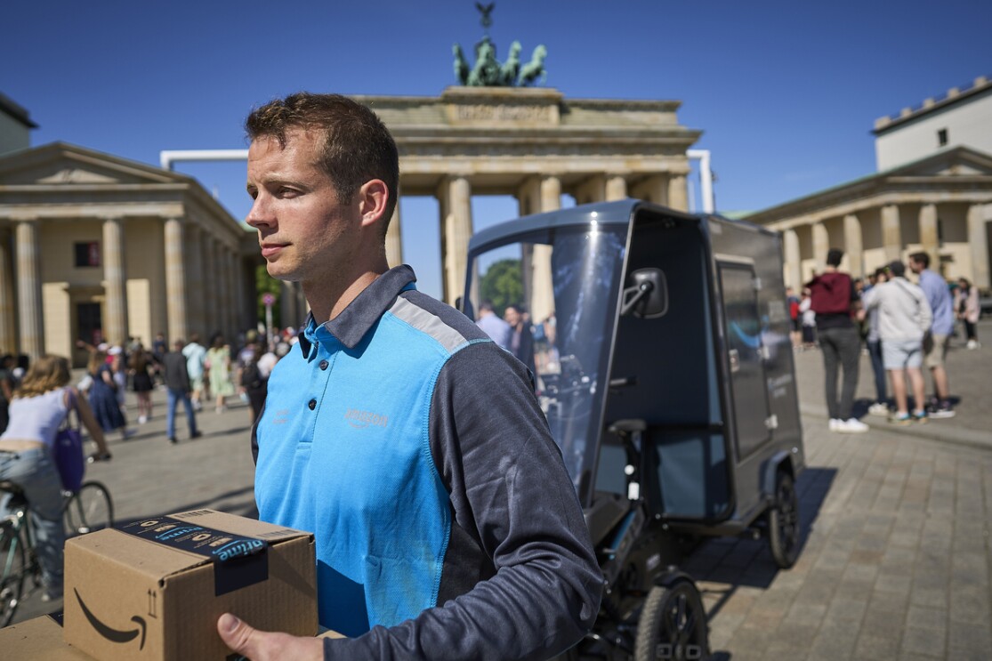 E-Cargo-Bikes liefern Amazon-Pakete in ganz Berlin.