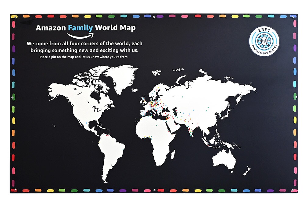 Amazon Family World Map bild bei ERF1