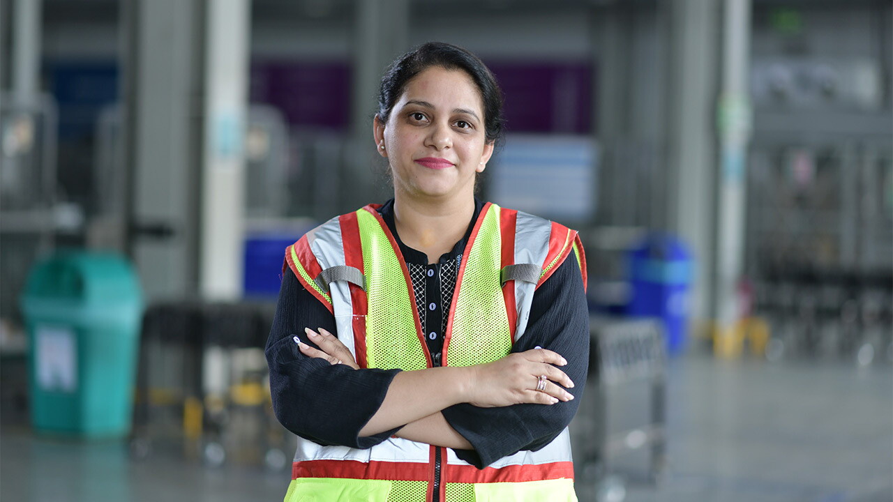 Manvi Dhawan - Amazon Delivery Service Partner