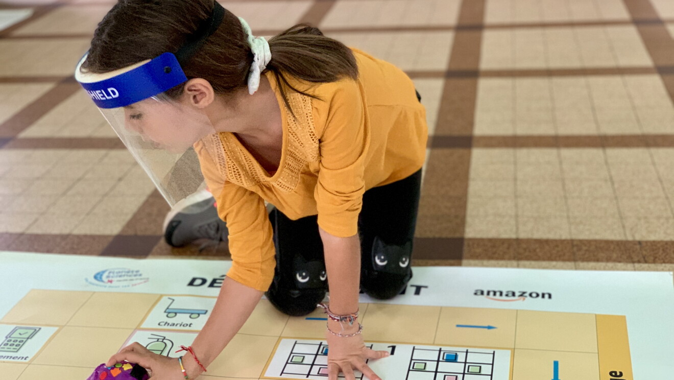 Remy, animateur d’ateliers de robotique pour codeurs en herbe