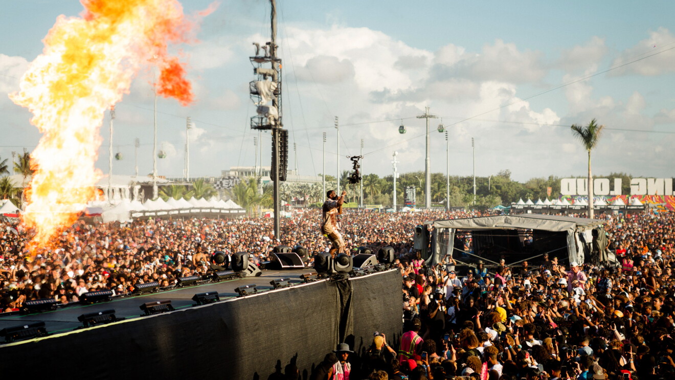 An image of a performance in Rolling Loud 2022. 