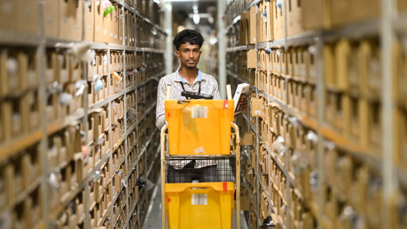 Amazon launches 5 new fulfilment centres in India