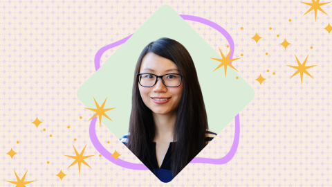 菲比王的头像有彩色背景。