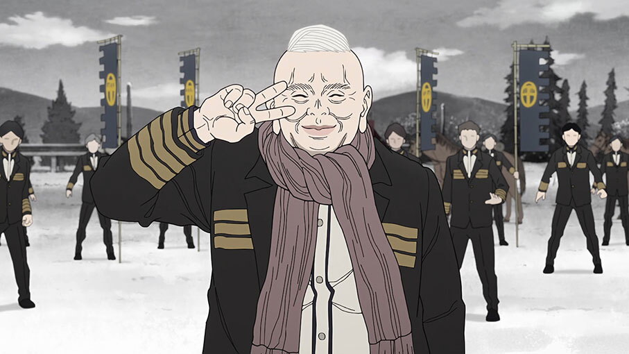 雪景色の屋外でピースサインを顔に当てるアニメキャラクター。背後に同じ服装の人々が並び、家紋付きの旗が4本立っている。