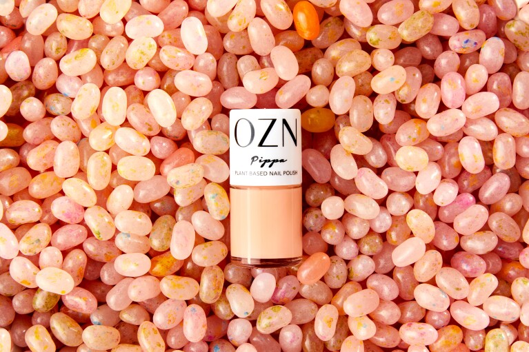 Veganer Nagellackhersteller OZN und Amazon präsentieren neue Farbe: „Pippa“