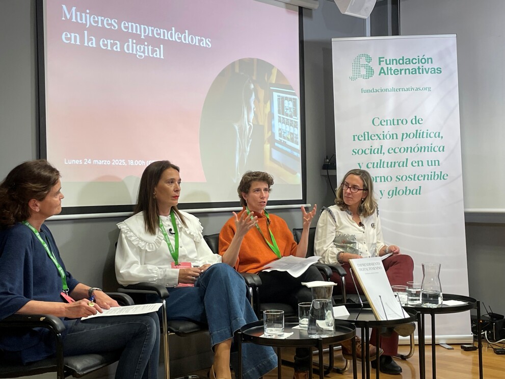 La Fundacion Alternativas y Amazon