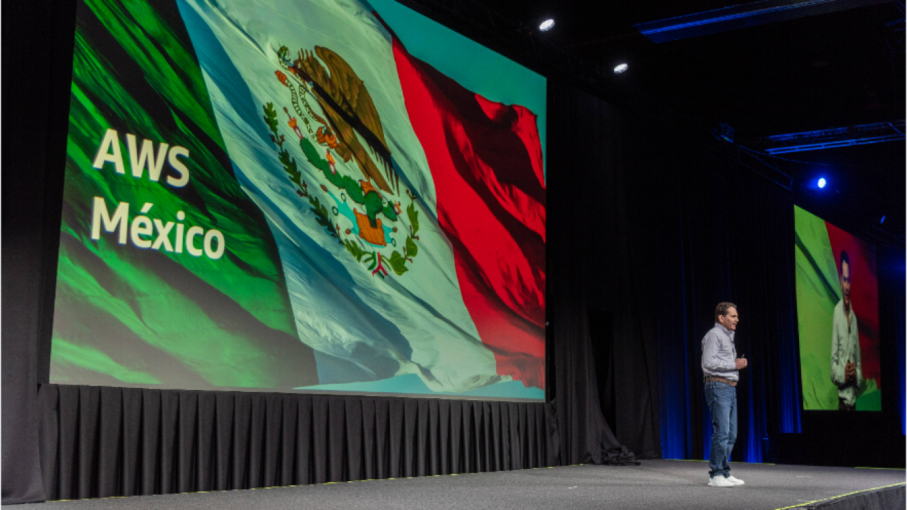 Rubñen Mugártegui, director general de Amazon Web Service en México. 