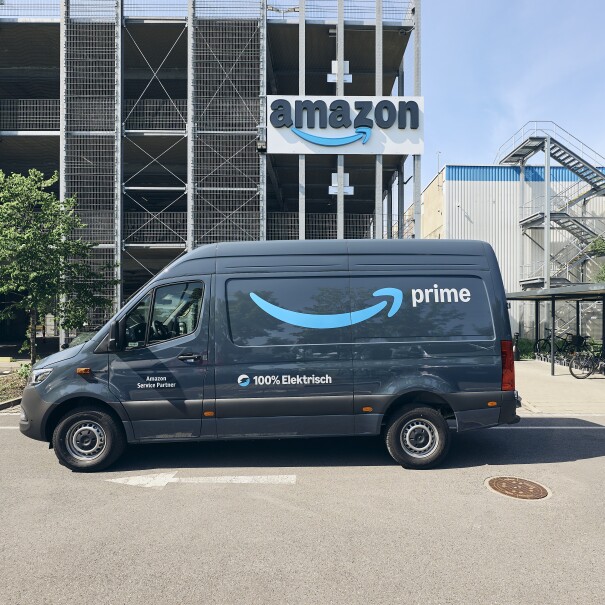 Amazon0 zero exhaust emission vehicles .jpg  