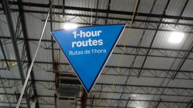 1-hour delivery signage