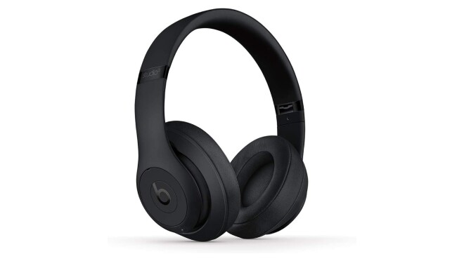 产品图片的顶级电子影响者喜爱。