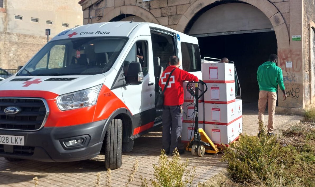 red cross spain disaster relief valencia floods2  