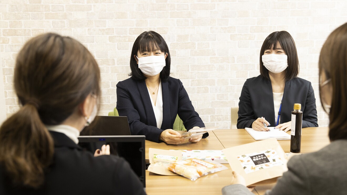 社内ミーティングの写真