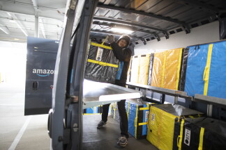 Delivery Station Load In 
