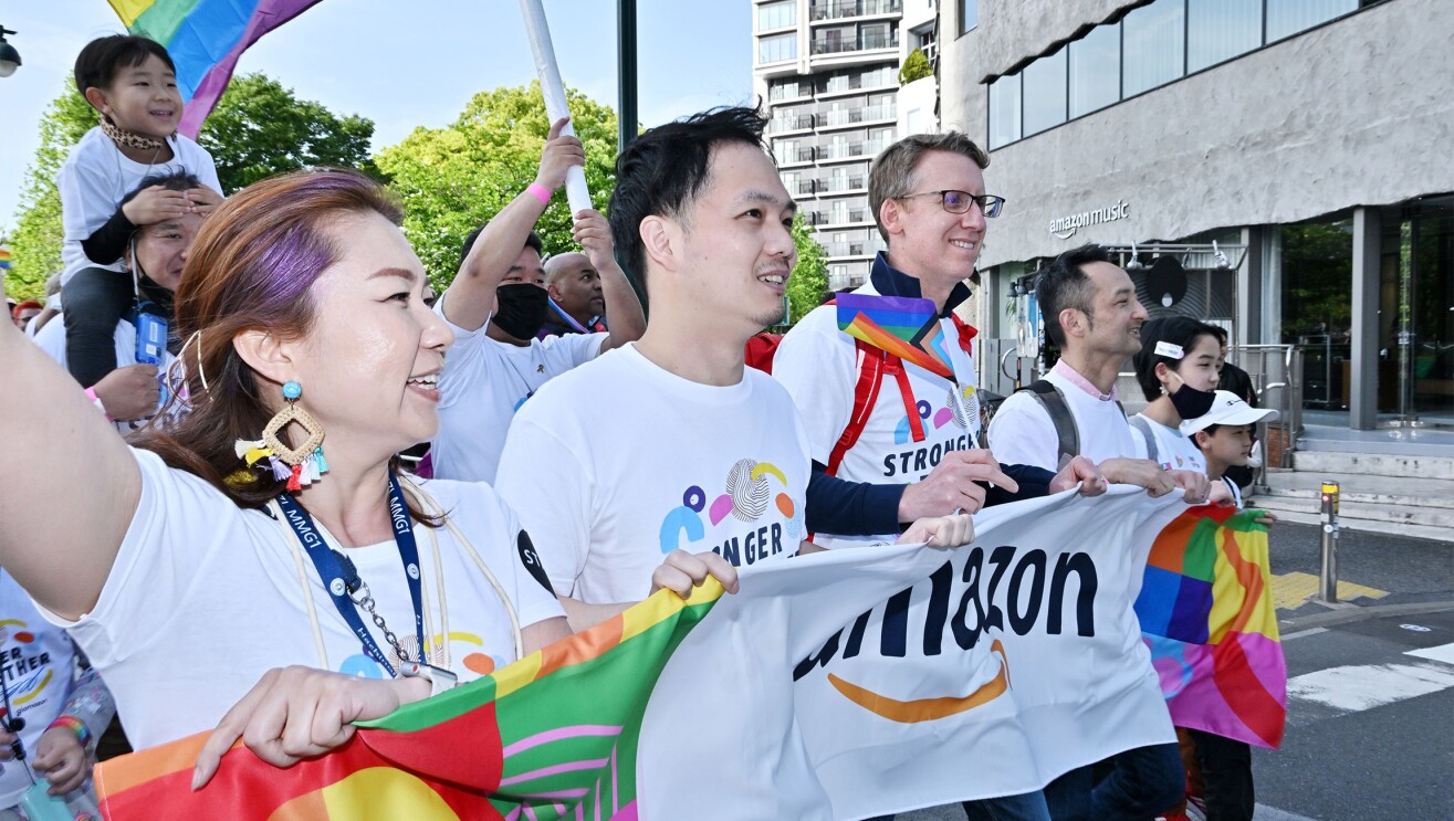 パレードを更新している様子