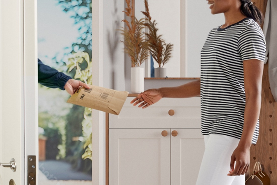 Das Bild yeigt die neue Papierverpackung with Polster.