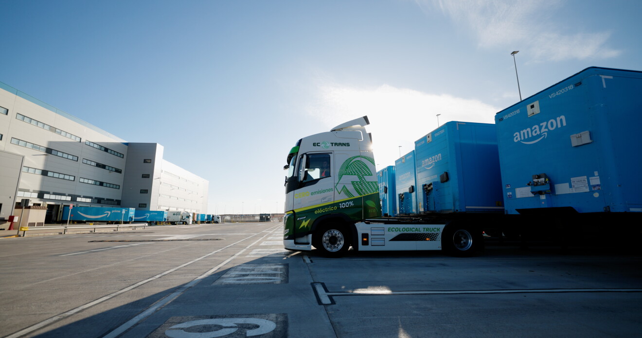 Amazon_transportation_Ecotrans trucks.jpg