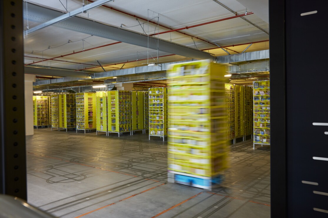 Amazon_RoboticsFloor_InnovationLab.jpg
