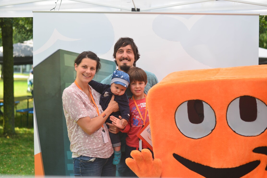 BYK@W_FamForster-Pal_KidsDay