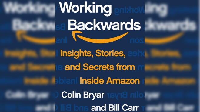 一本书的封面的新书“向后的工作:洞察力、故事和秘密从亚马逊“科林·卡尔Bryar和比尔。