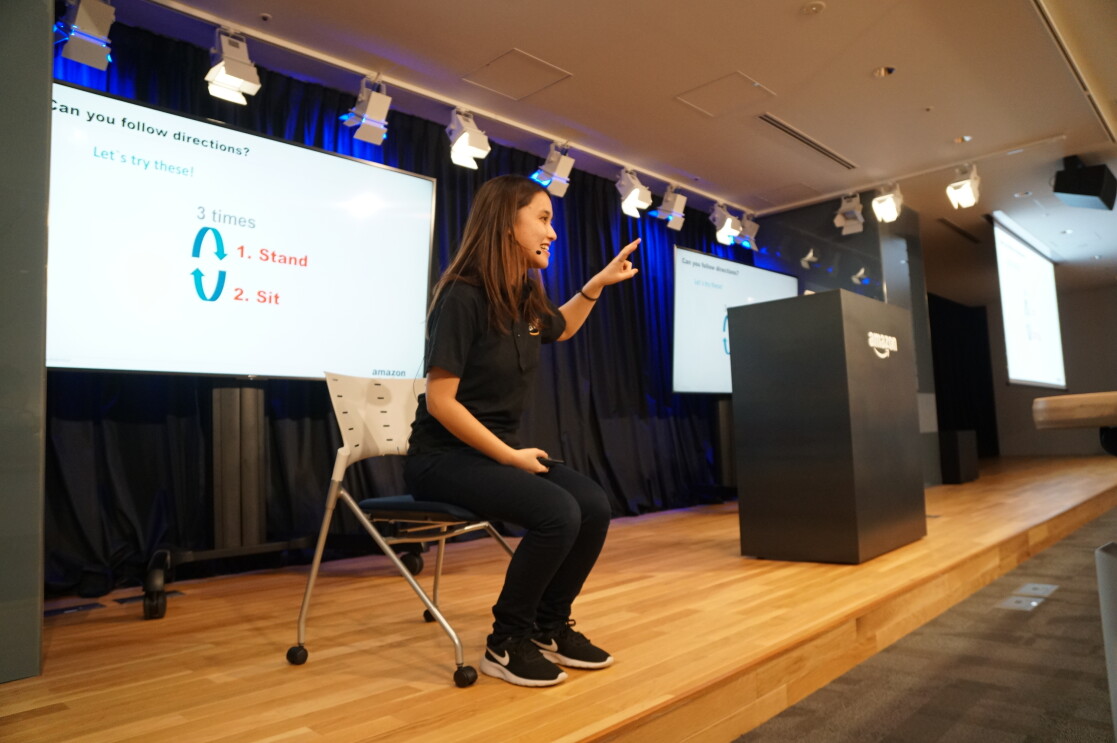 親子で学ぶプログラミングの楽しさ「Hour of Code」