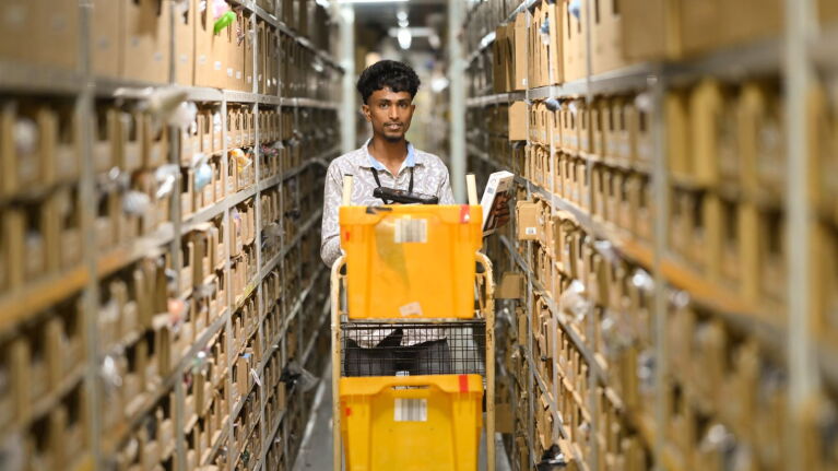 Amazon launches 5 new fulfilment centres in India