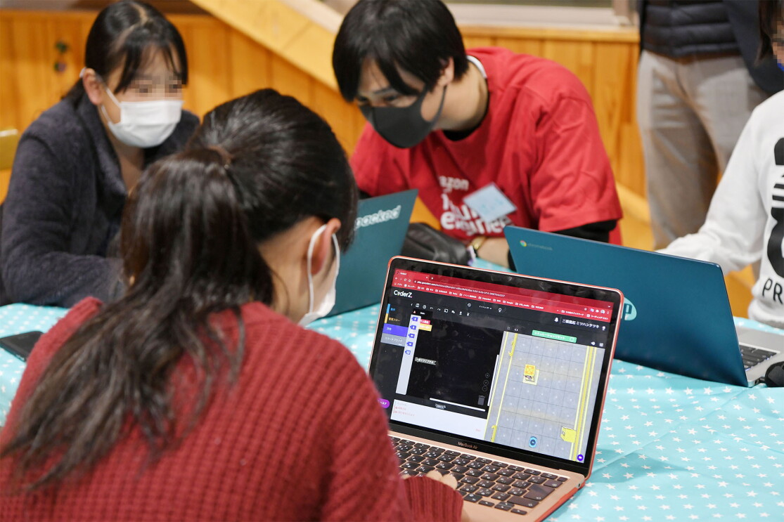 Amazon、YMCAと連携し子どもたちにプログラミング学習の機会を提供「Amazon Cyber Robotics Challenge」プログラムを日本でスタート