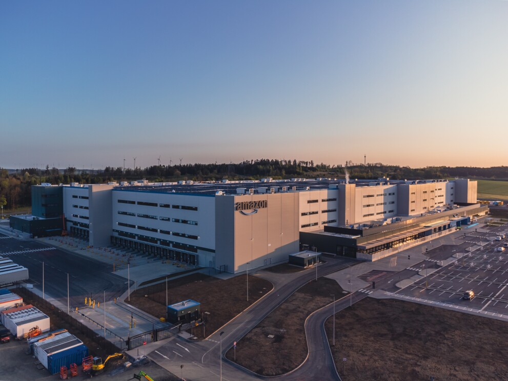 Mitarbeiter:innen im Amazon Logistikzentrum Hof-Gattendorf