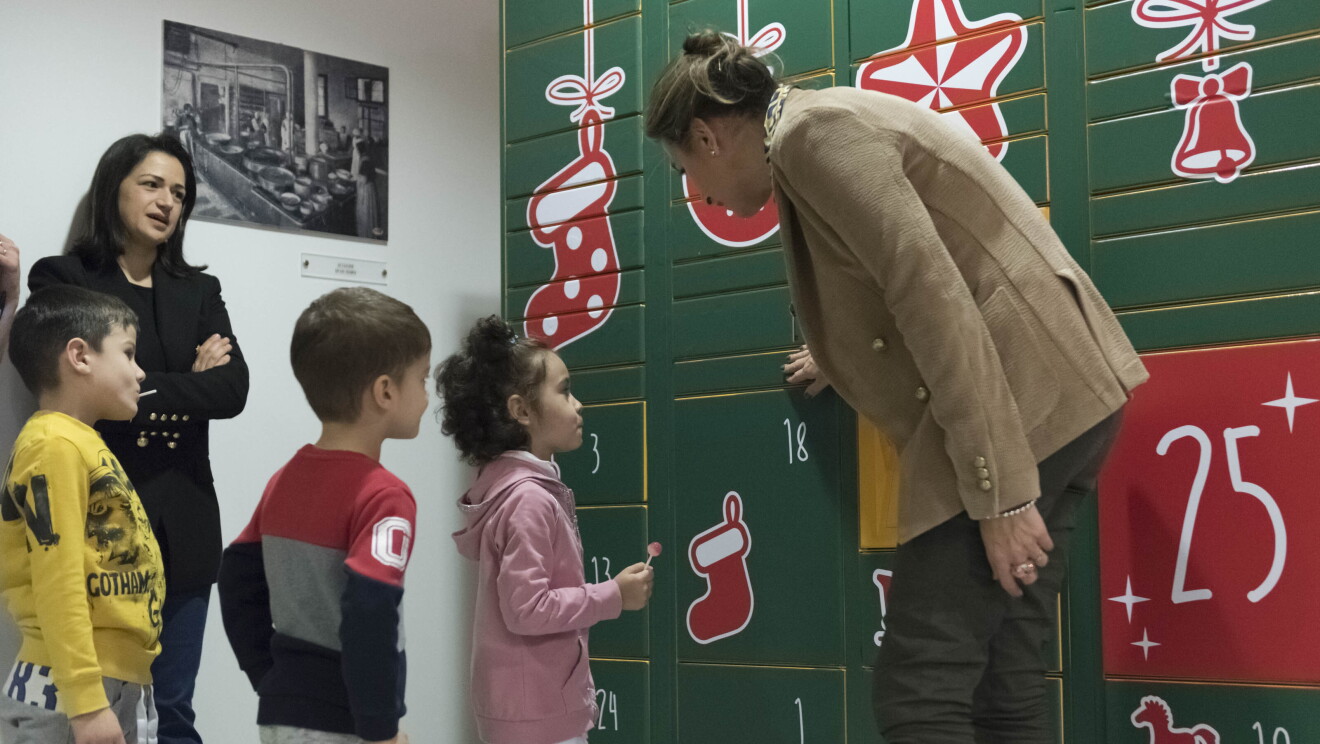 L'Amazon Locker che funge da Calendario dell'Avvento nell'Ospedale San Bortolo di Vicenza