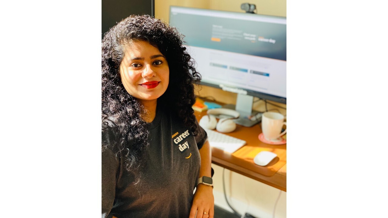 Amazon Career Day recruiter wearing a Career Day T-Shirt.